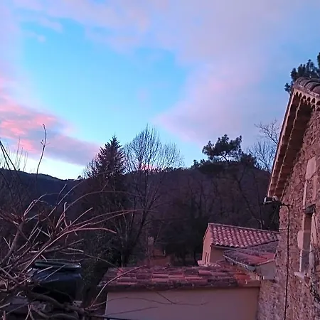Des Sources Cevenol Bed & Breakfast